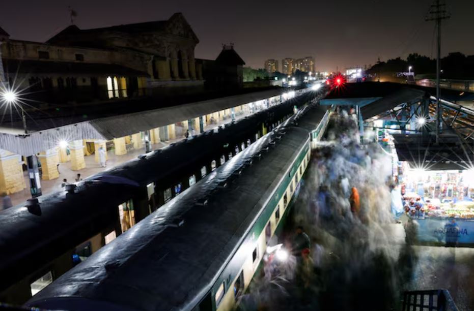 ADB to back Pakistan’s rail upgrade